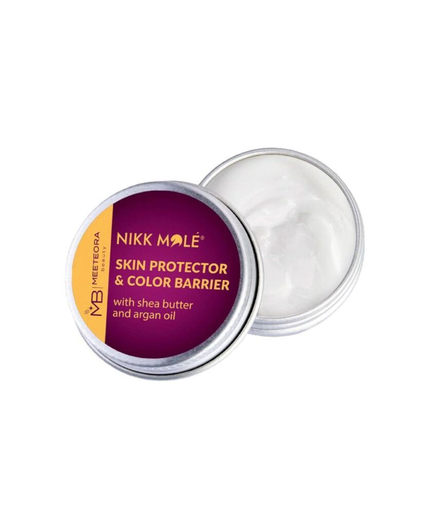 OKO Lash&Brow OKO Cream Moisturizer 3% специально разработан для использования с гибридными тинтами OKO Lash&Brow Liquid Hybrid Tint H2O.   Уникальная формула жидкого гибридного и кремового голубого красителей серии H2O позволяет Вам регулировать интенсивность результата окрашивания в зависимости от пропорции смешивания. Соотношение водорода и гибридного красителя может варьироваться от 1:1 до 1:3.   Примеры пропорций смешивания гибридного и кремово-синего: 1:1 - Вы получаете самый интенсивный результат; 1:2 дает более мягкий результат 1:3 дает самый слабый результат. Pomello
