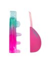 MAXYMOVA <strong>MAXYMOVA Silikonisuojat MIMI Hybrid C Curl</strong> MAXYMOVA MIMI Hybrid C Curl -silikonisuojat on suunniteltu ammattimaiselle lash lift -tekijälle, joka haluaa saavuttaa puhtaan, tarkan ja modernin C-kaarevan lopputuloksen. Erittäin pehmeä ja joustava silikoni mukautuu täydellisesti erilaisiin silmänmuotoihin ja pysyy hyvin paikoillaan myös vähäisellä liimamäärällä. Läpinäkyvä materiaali ei ime väriä eikä jätä jäämiä, mikä auttaa pitämään työskentelyn siistinä ja ammattimaisena koko käsittelyn ajan. Hybrid C Curl -muoto mahdollistaa nostetun mutta pehmeän ja elegantin kaarevuuden, joka sopii täydellisesti sekä luonnollisiin että näyttävämpiin lash lift -lopputuloksiin. Setti sisältää 7 eri kokoa: <strong>S, S+, M, L, XL, LL ja 2XL</strong> Eri koot tarjoavat lash lift -ammattilaiselle maksimaalisen joustavuuden työskennellä eri ripsien pituuksien ja silmänmuotojen kanssa. Tuotteen ominaisuudet: • Erittäin pehmeä hypoallergeeninen silikoni • Hybrid C Curl -efekti • Ei ime väriä eikä jätä jäämiä • Sopii Aasian ja fusion-tekniikoihin • Universaali muoto eri silmänmuodoille • Pysyy hyvin silmäluomella • Sileä pohja parempaa kiinnittymistä varten • Autoklaavisteriloitava • Ammattikäyttöön ✨ Täydellinen valinta ammattilaiselle, joka arvostaa siistiä työskentelyä, tarkkaa lopputulosta ja korkeaa laatua. Pomello